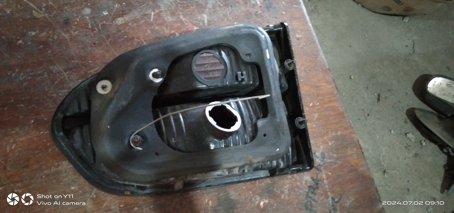 Hyundai Storex Tail Light Without Bulb Driver Side