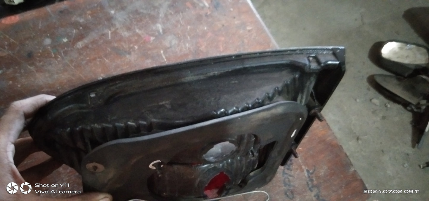 Hyundai Storex Tail Light Without Bulb Driver Side