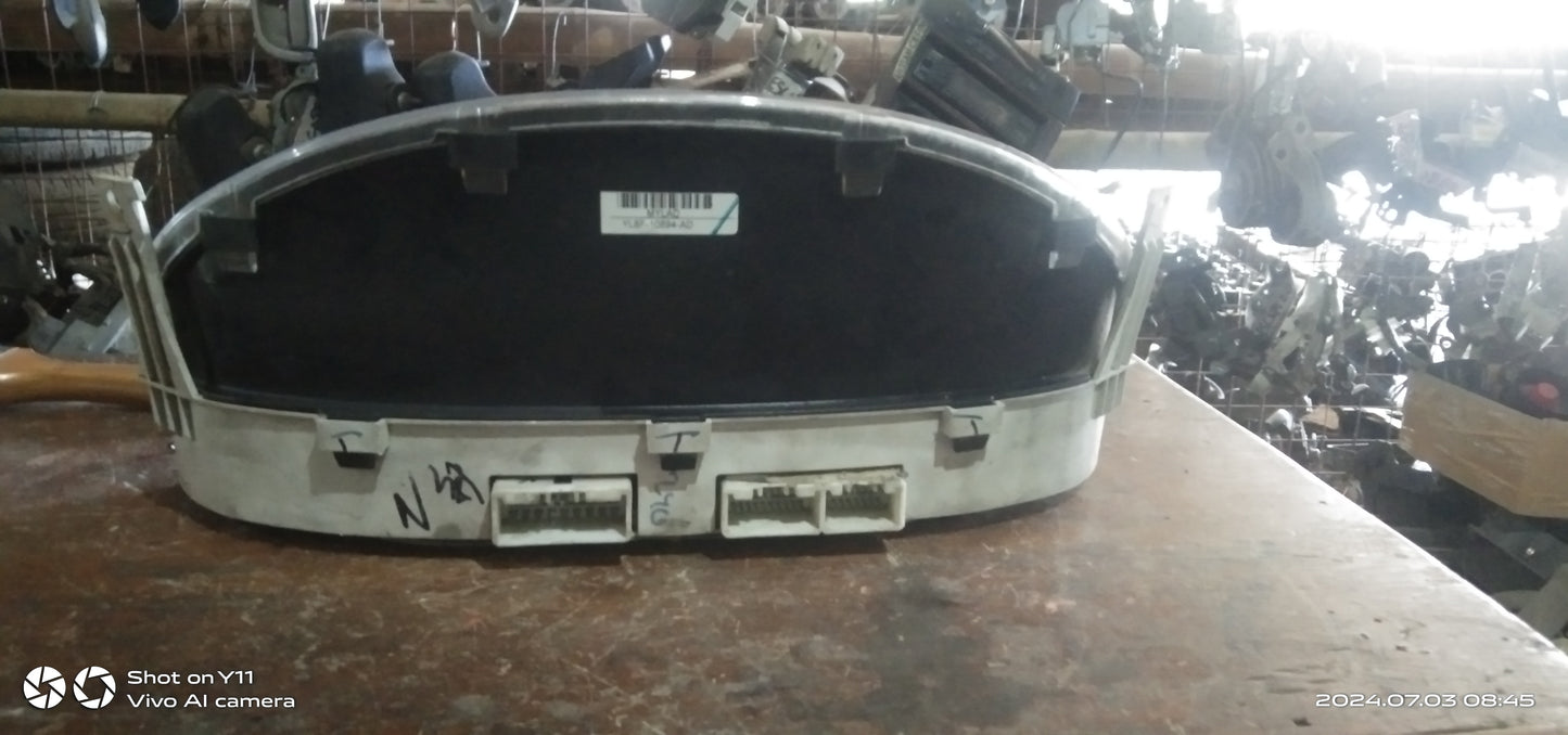 Ford Escape Panel Gauge