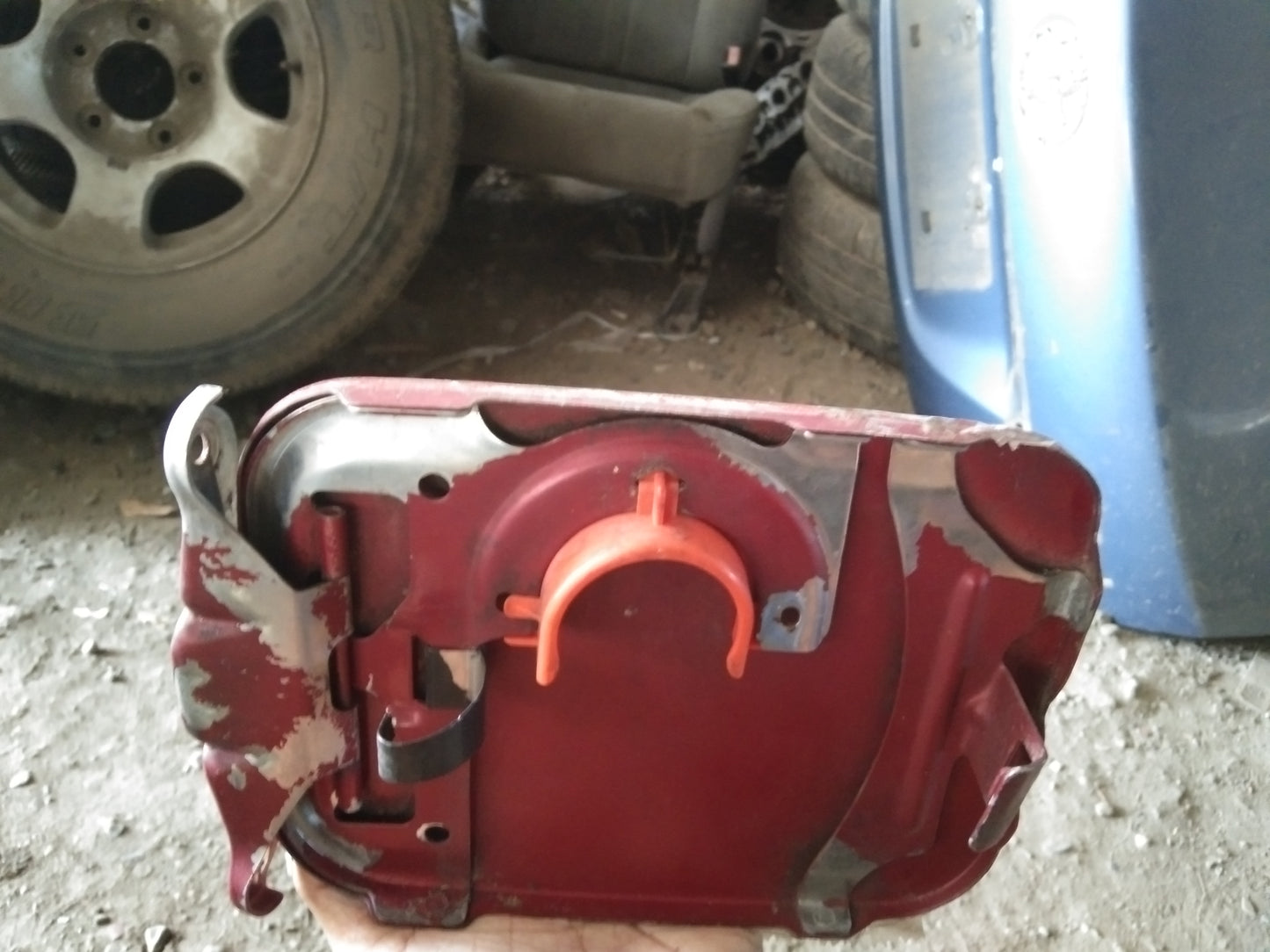 Nissan Eccs Gas Tank Cover