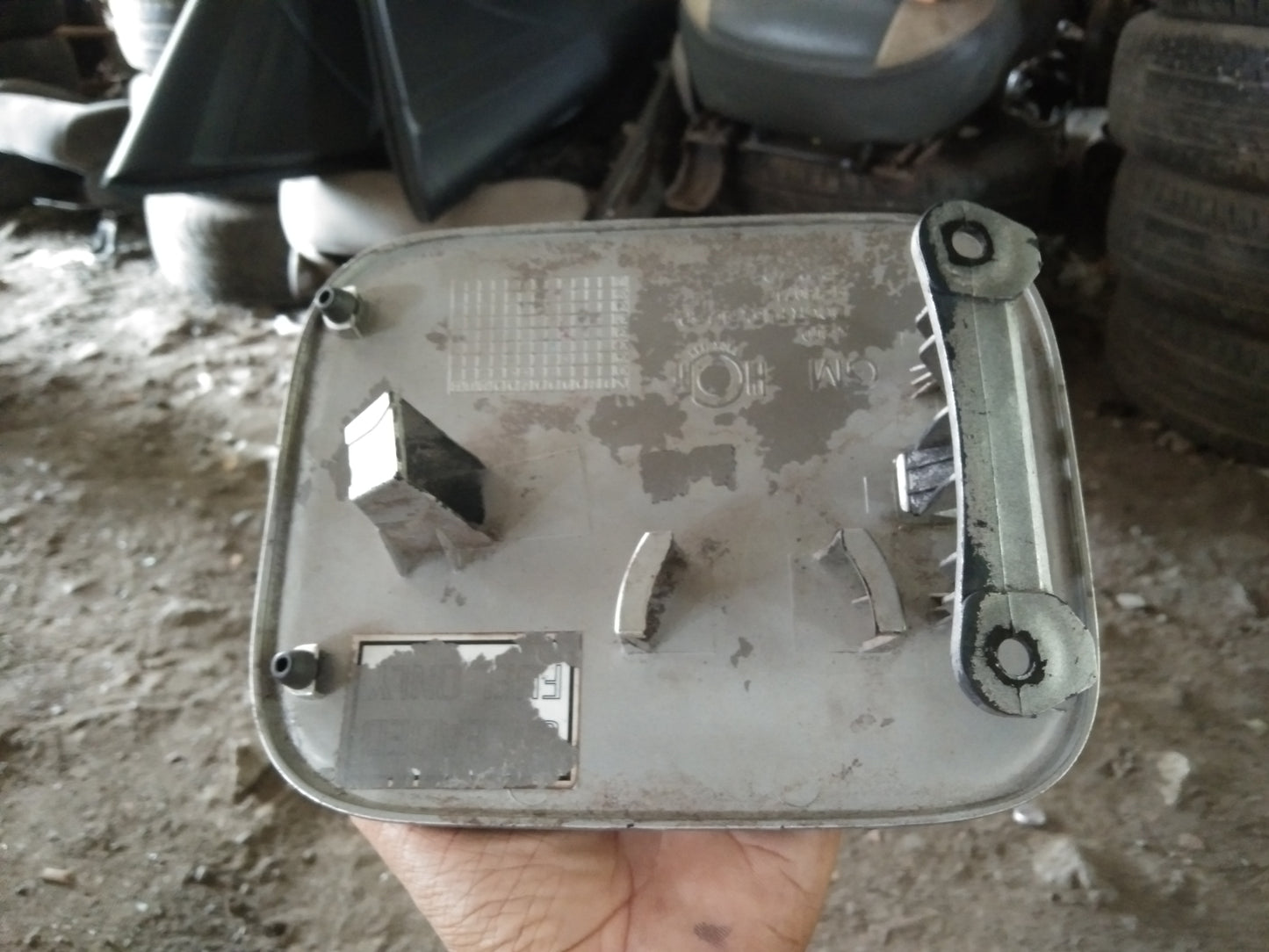 Optra Gas Tank Cover