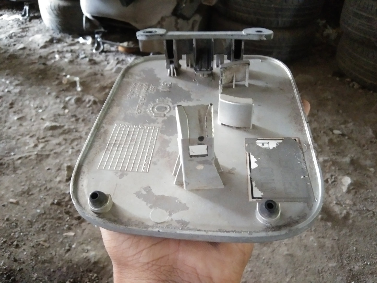 Optra Gas Tank Cover