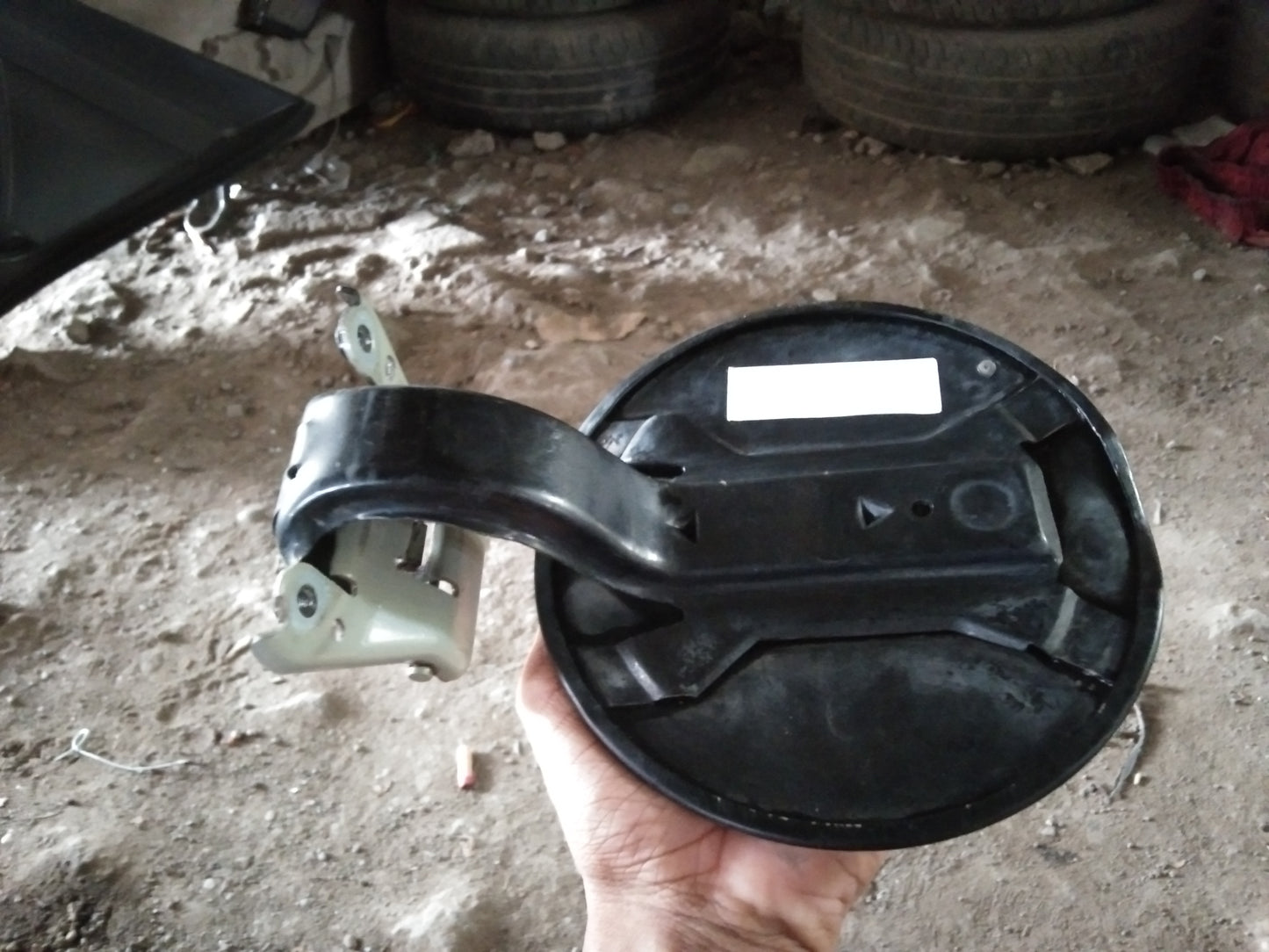 Ford Explorer Gas Tank Cover
