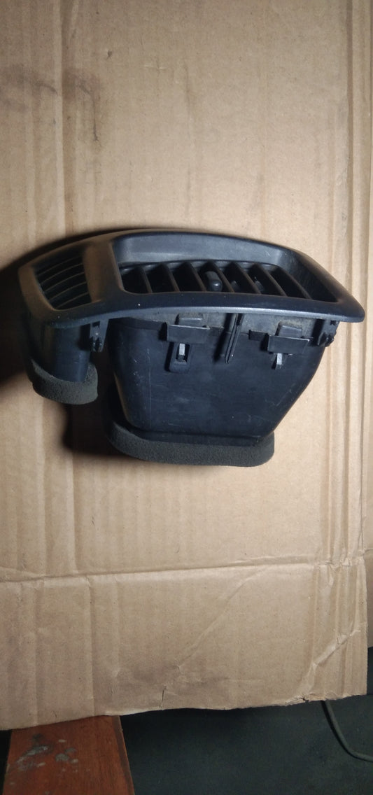 Ford Escape Air-Con Louver