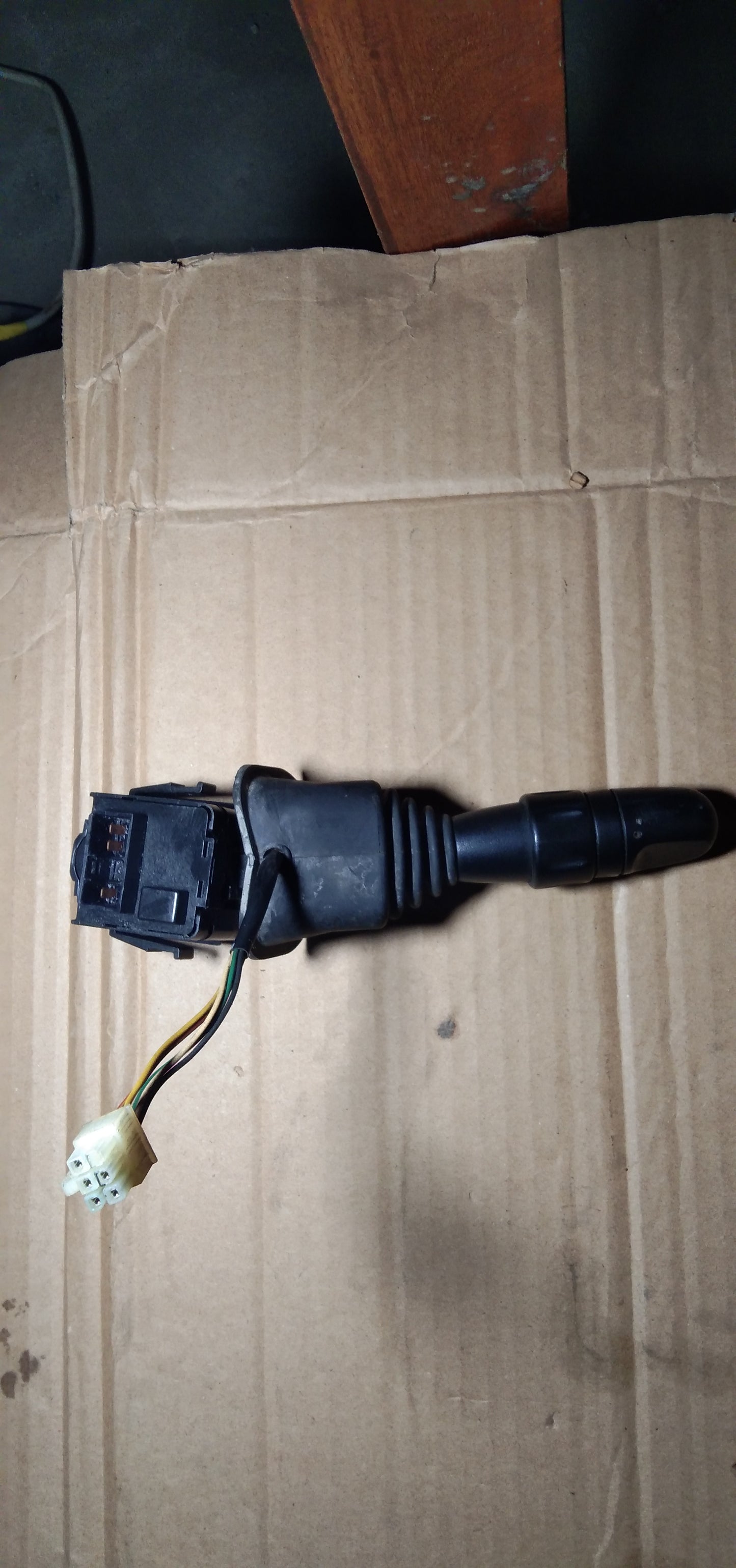 Optra 1.6 Signal Switch