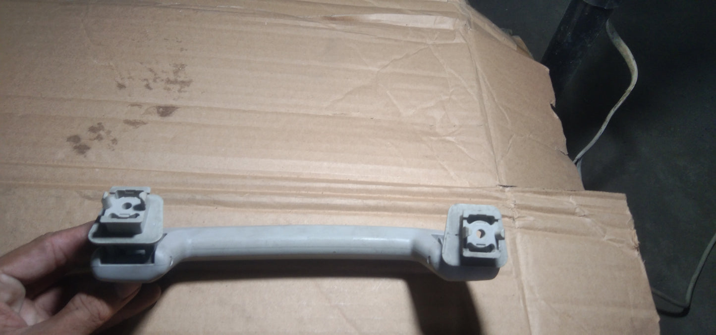 Ford Focus Selling Handle Front Passenger Side