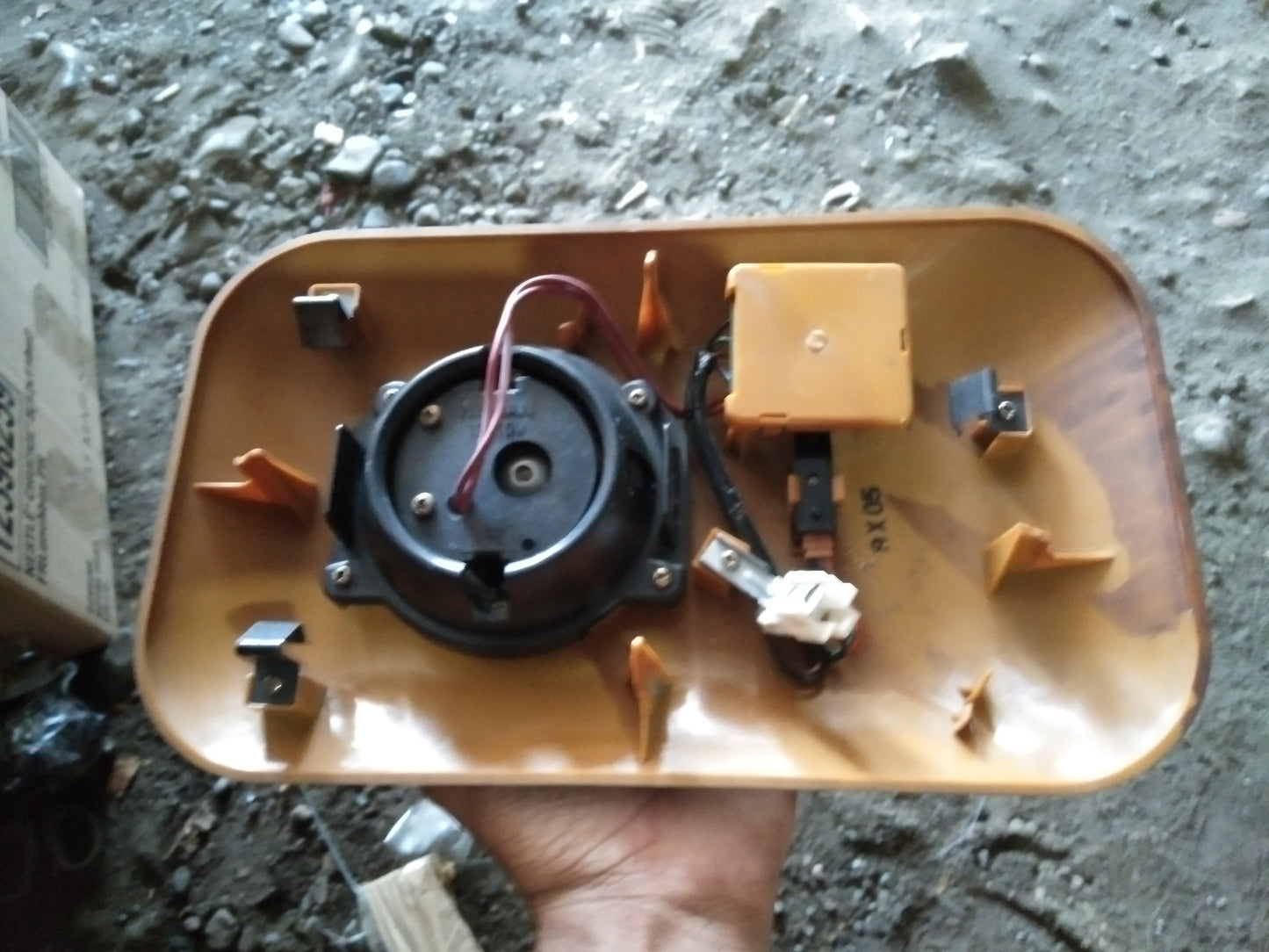 Nissan Cefiro Dome Light