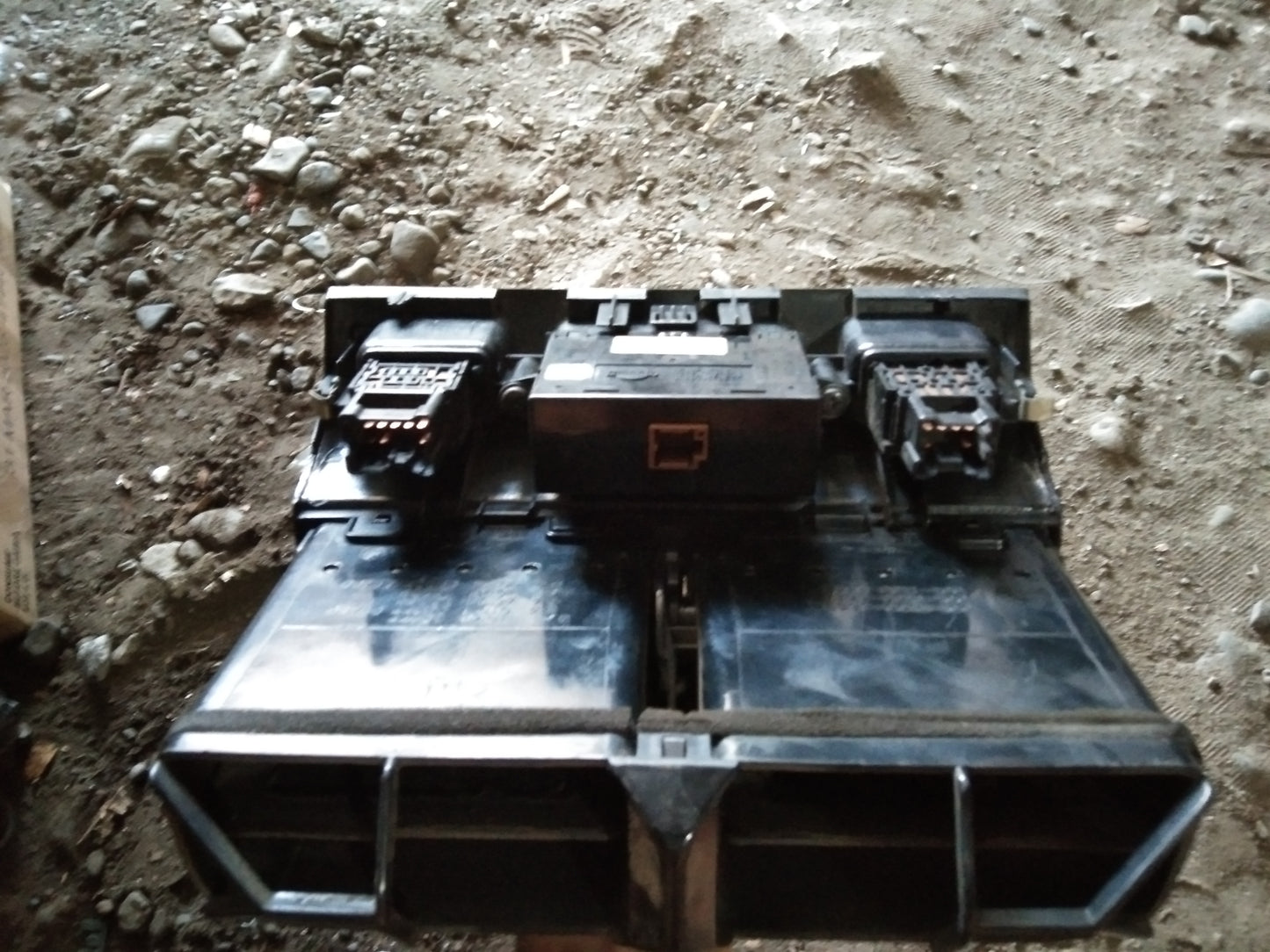 Nissan Cefiro Rear Center Frame AC Vent