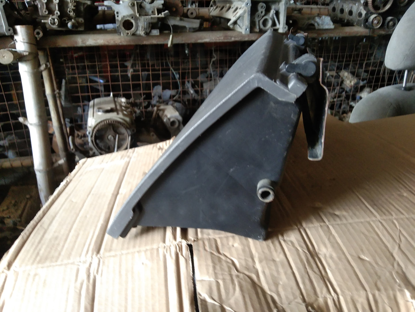 Nissan Eccs Glove Box
