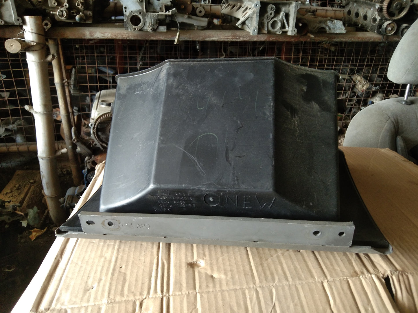 Mazda Tribute Glove Box