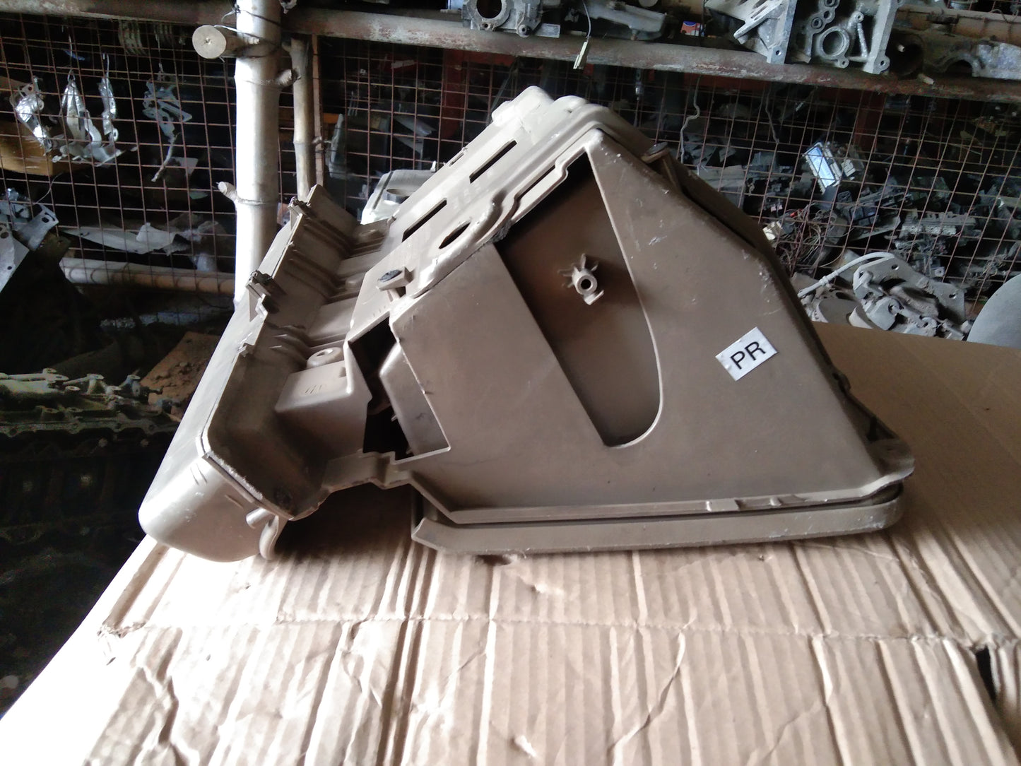 Optra 1.6 Glove Box
