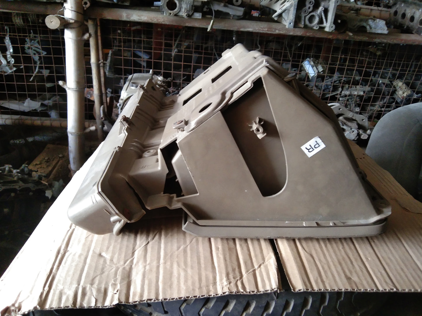 Optra 1.8 Glove Box