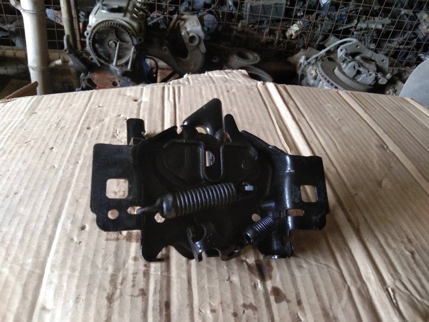 Expedition Hood Lock