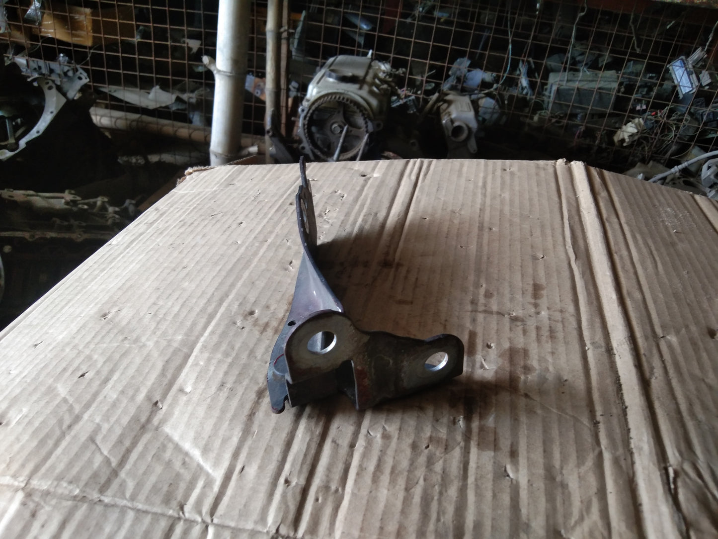 Ford Escape 2.0 Black Hood Hinge Driver Side