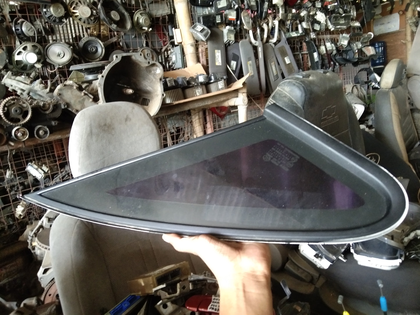 Optra 1.6 Quarter Glass Passenger Side