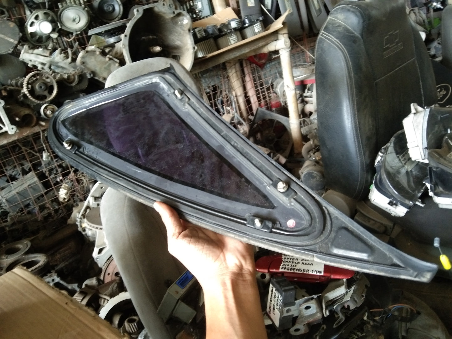 Optra 1.6 Quarter Glass Passenger Side