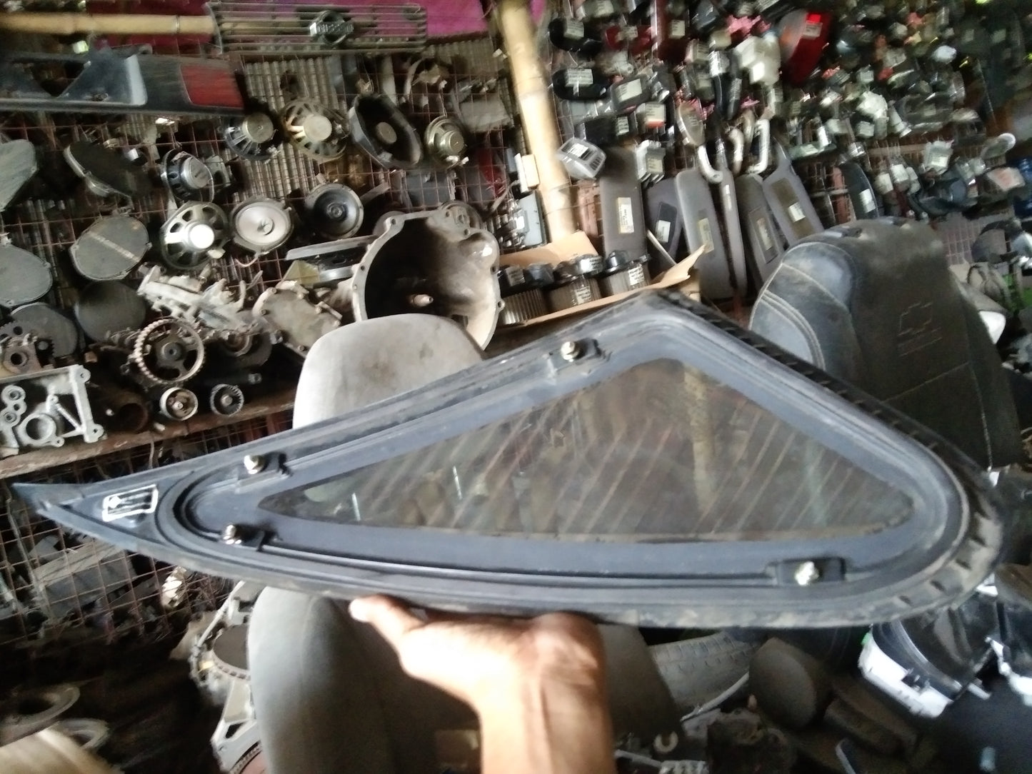Optra 1.6 Quarter Glass Driver Side
