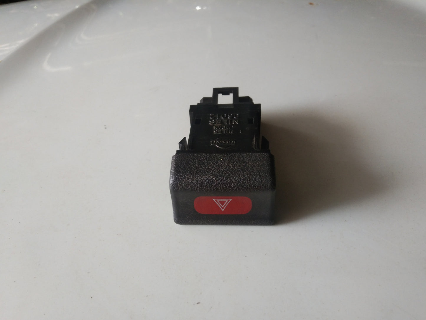 Nissan Cefiro Hazzard Switch