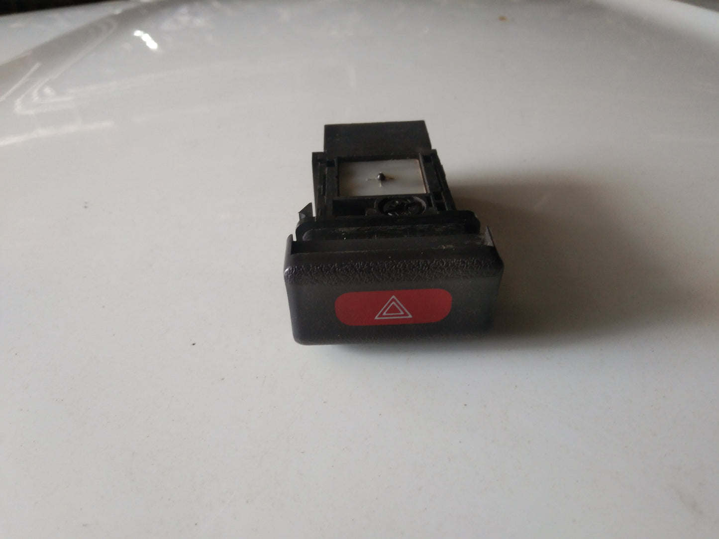 Nissan Cefiro Hazzard Switch