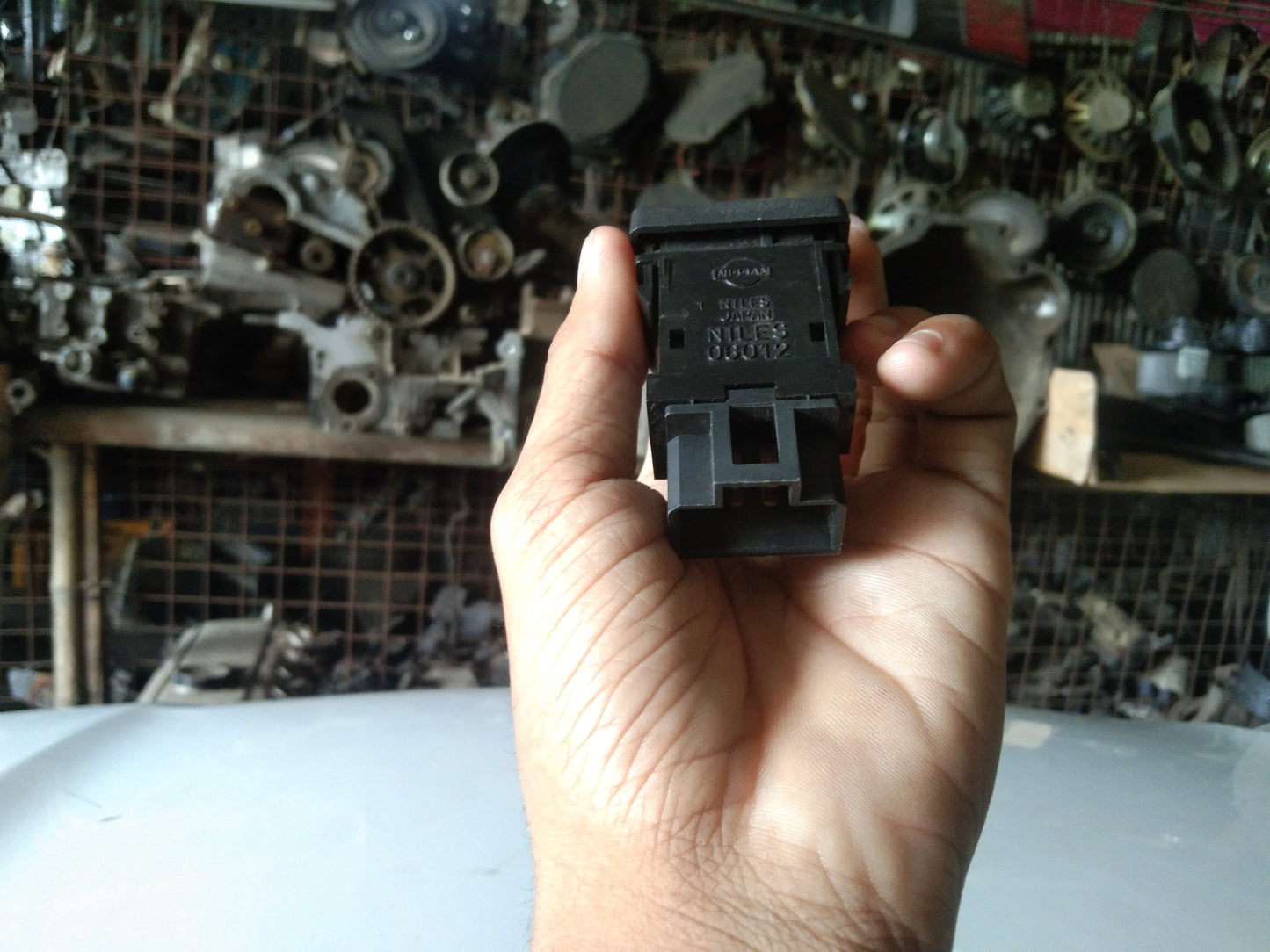 Nissan Cefiro Hazzard Switch