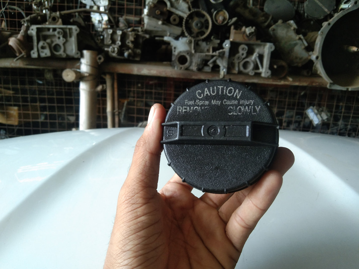 Optra 1.8 Fuel Tank Cap Cover