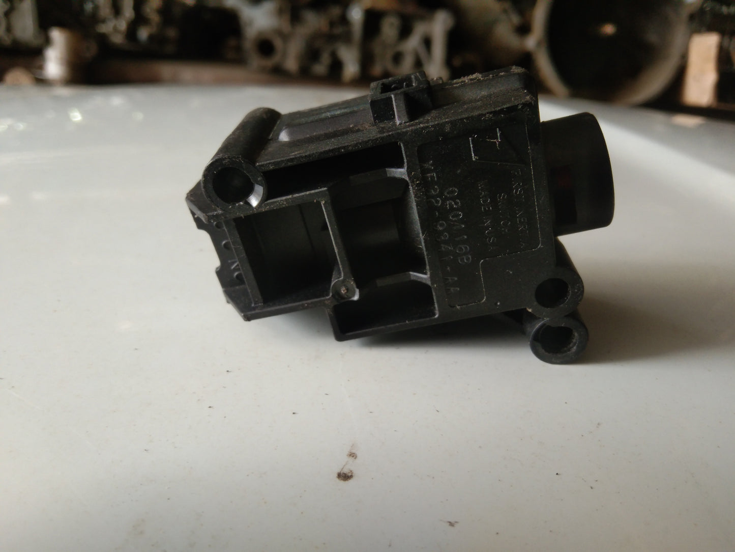 Expedition Push Botton