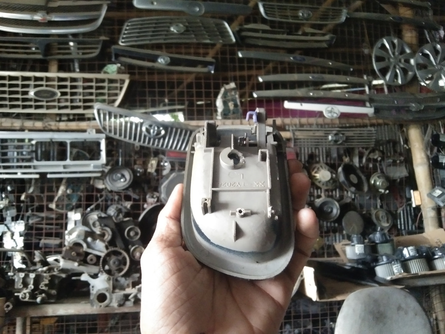 Mazda 3.2.3 Inner Door Handle Driver Side