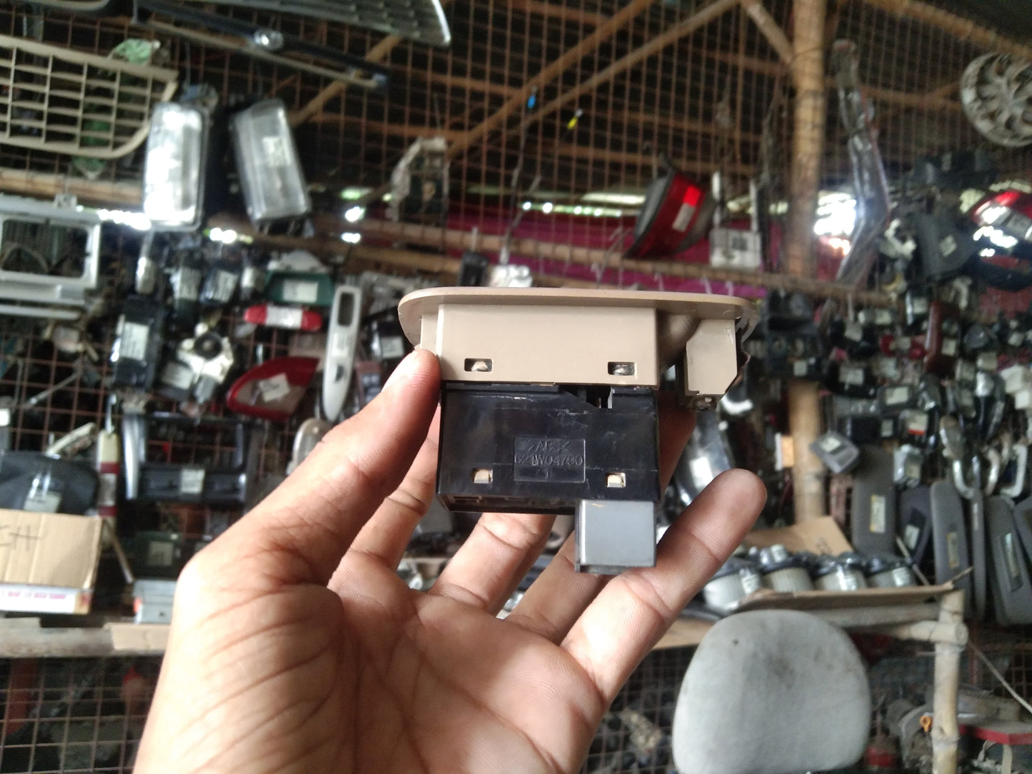 Optra Window Switch