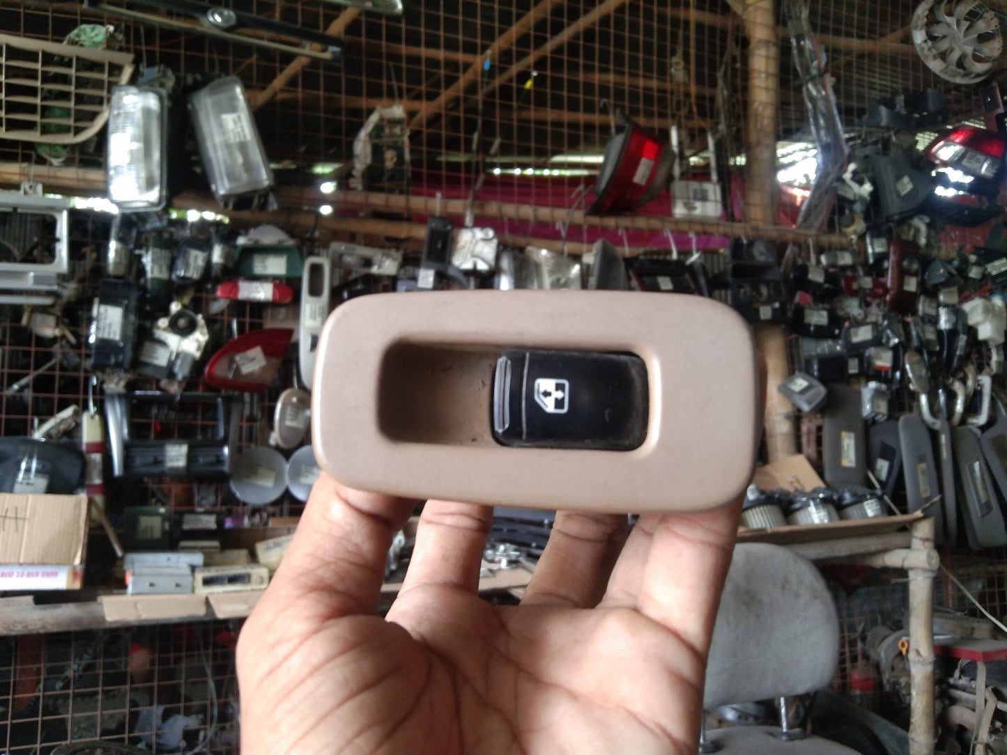 Optra Window Switch