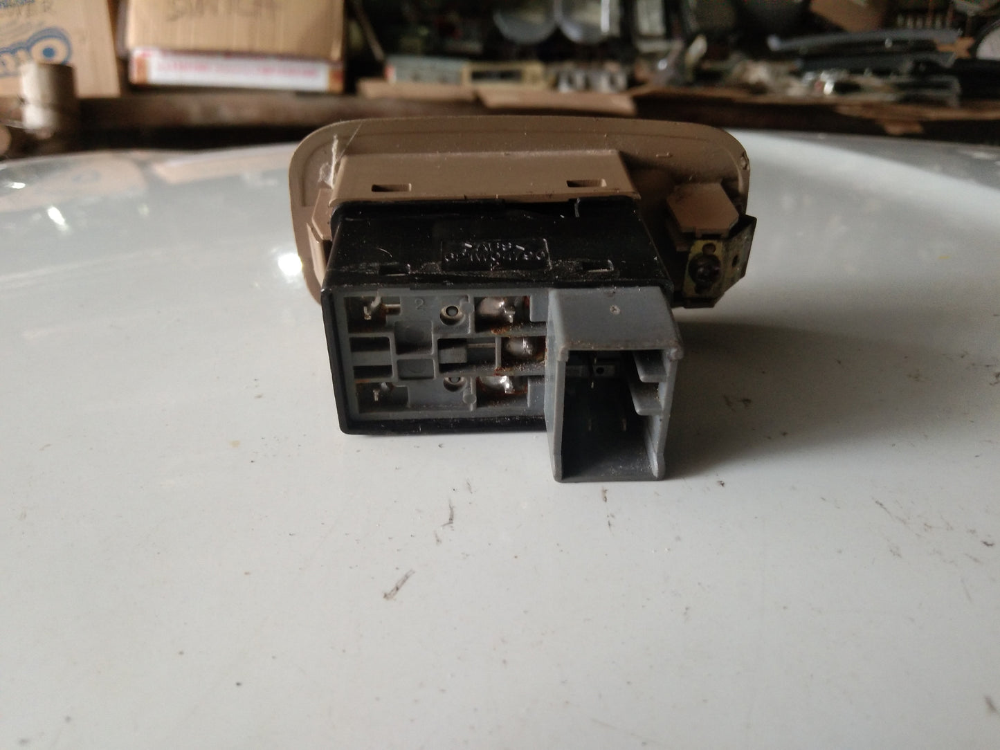 Optra 1.6 Window Switch