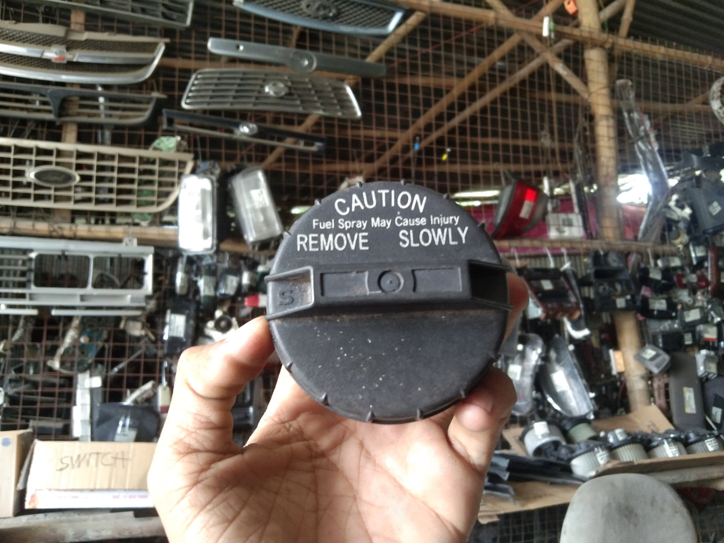 Optra 1.6 Gas Tank Cap Cover
