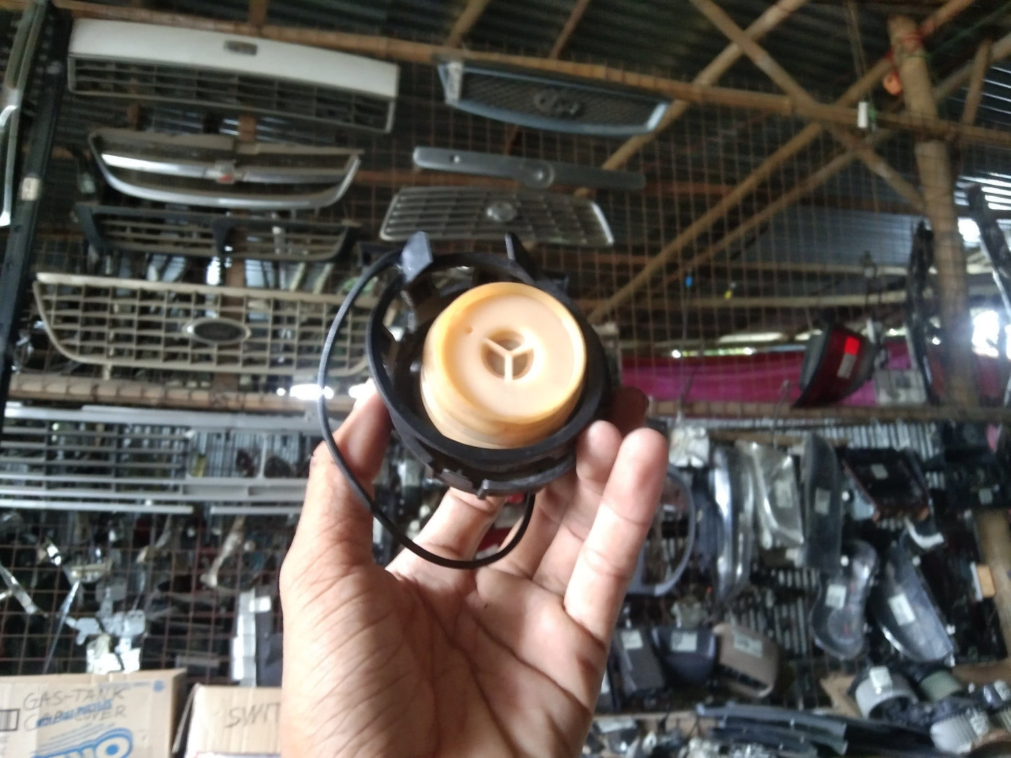 Escape Gas Tank Cap Cover