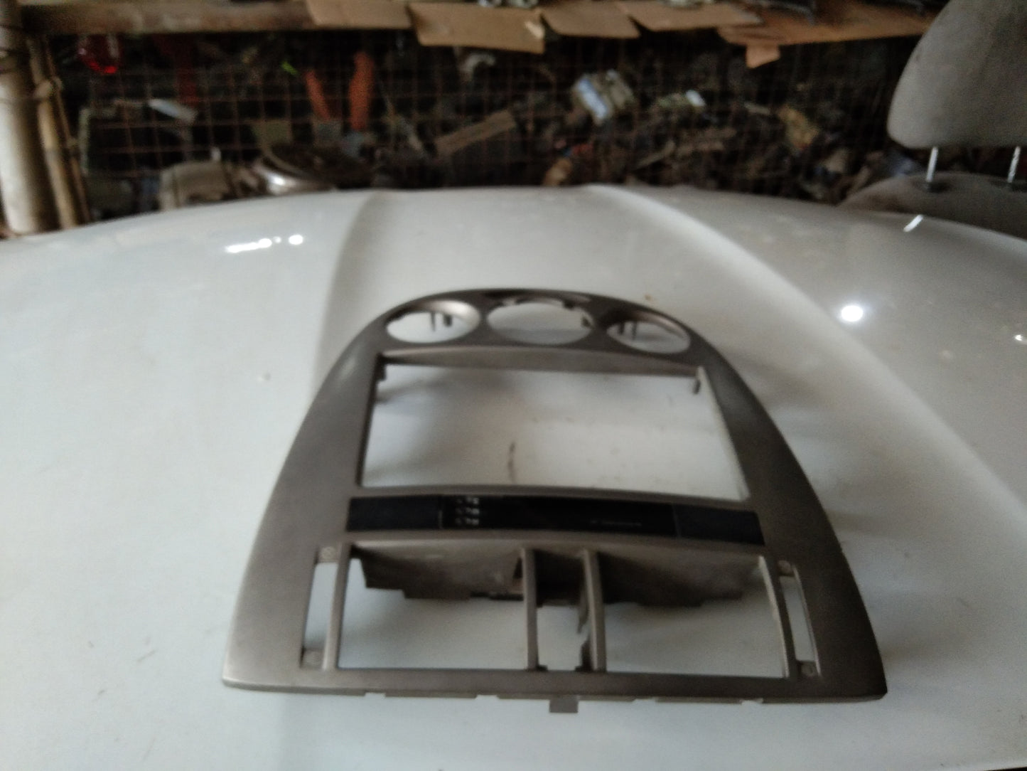 Optra 1.8 Center Frame