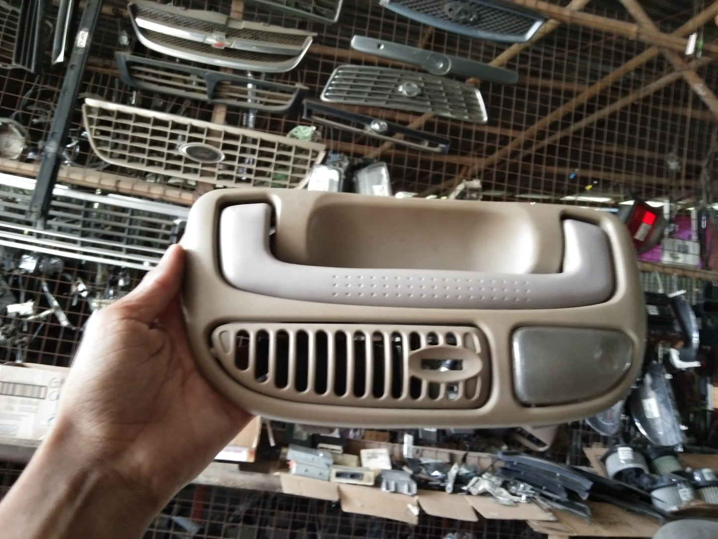 KIA Carnival Selling Handle Front Driver Side