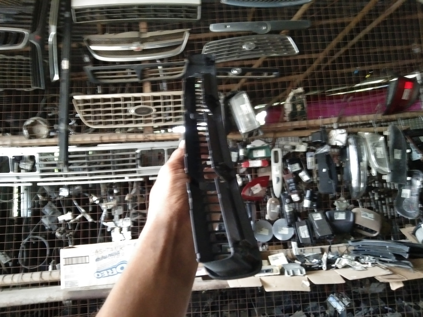 Nissan Cefiro Rear Cowl Cover