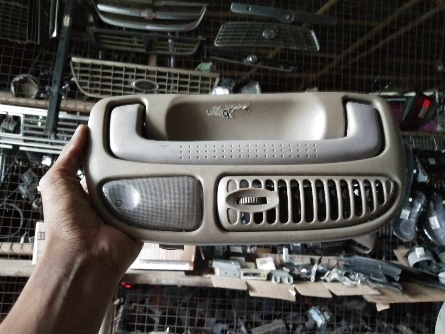 KIA Carnival Selling Handle Driver Side
