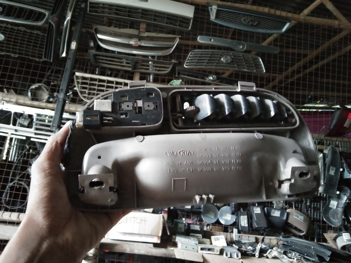 KIA Carnival Selling Handle Driver Side