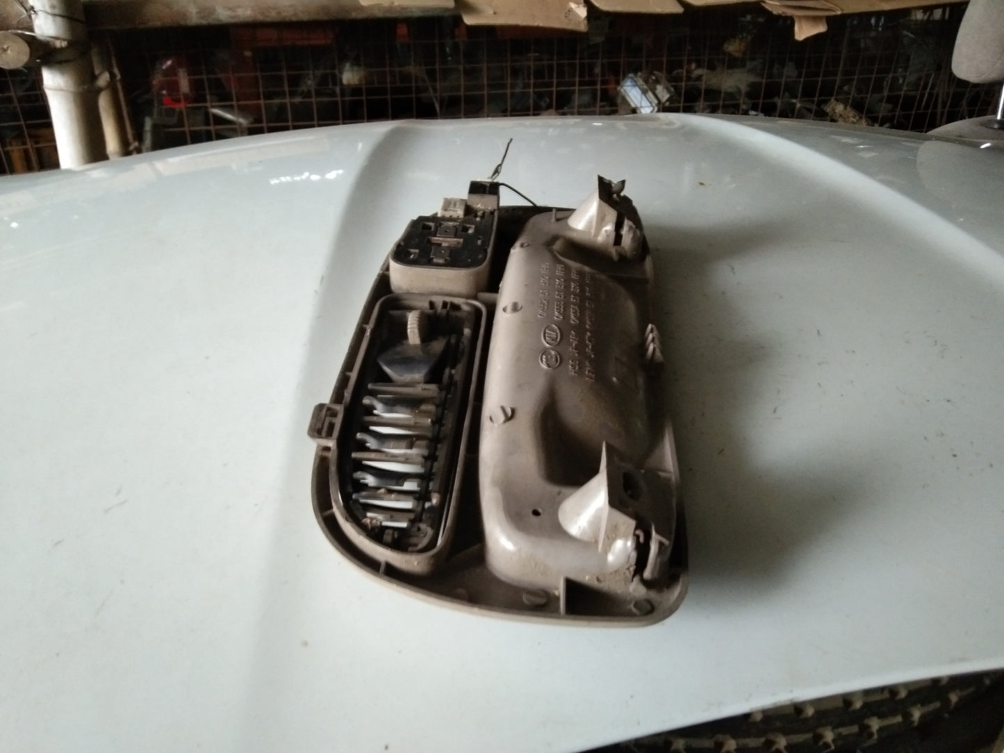 KIA Carnival Selling Handle Front Passenger Side
