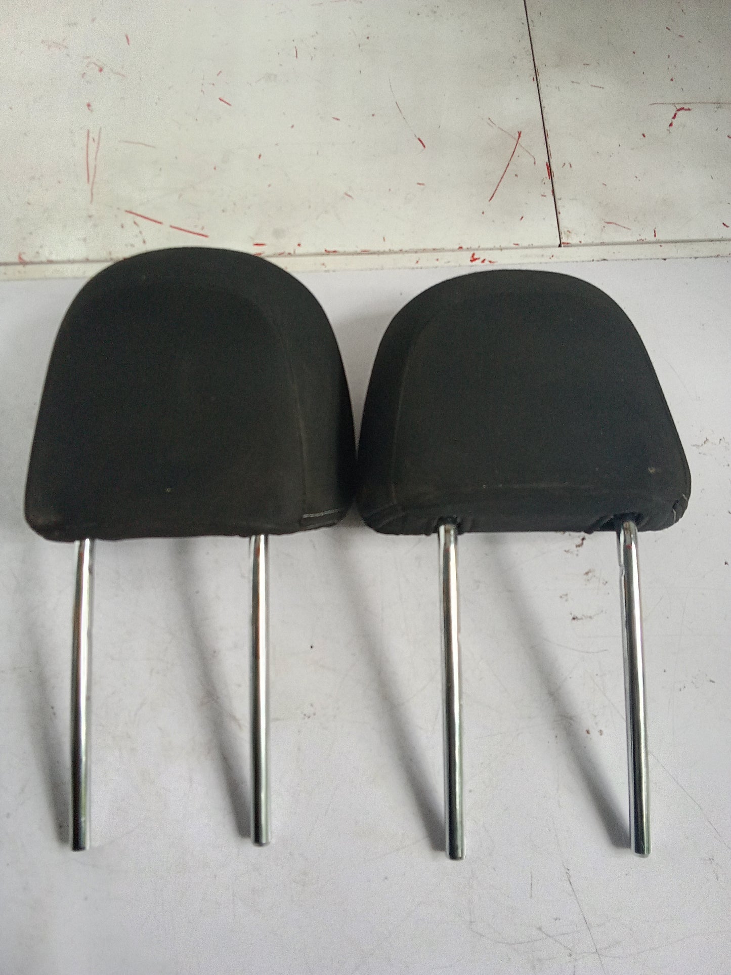 L|R | Head rest | Subaru Forester