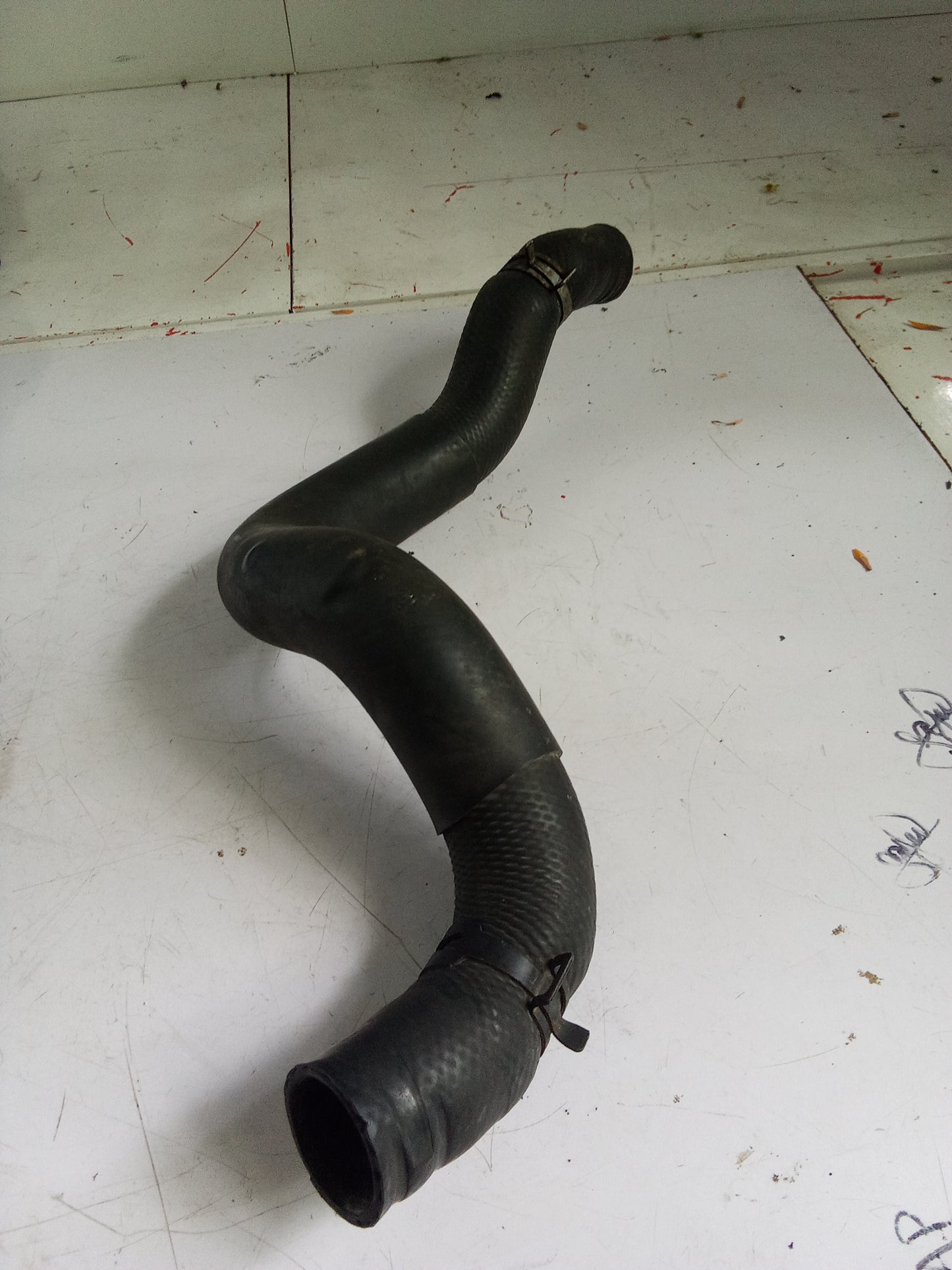 Upper Radiator Hose | Ford Escape 2.3