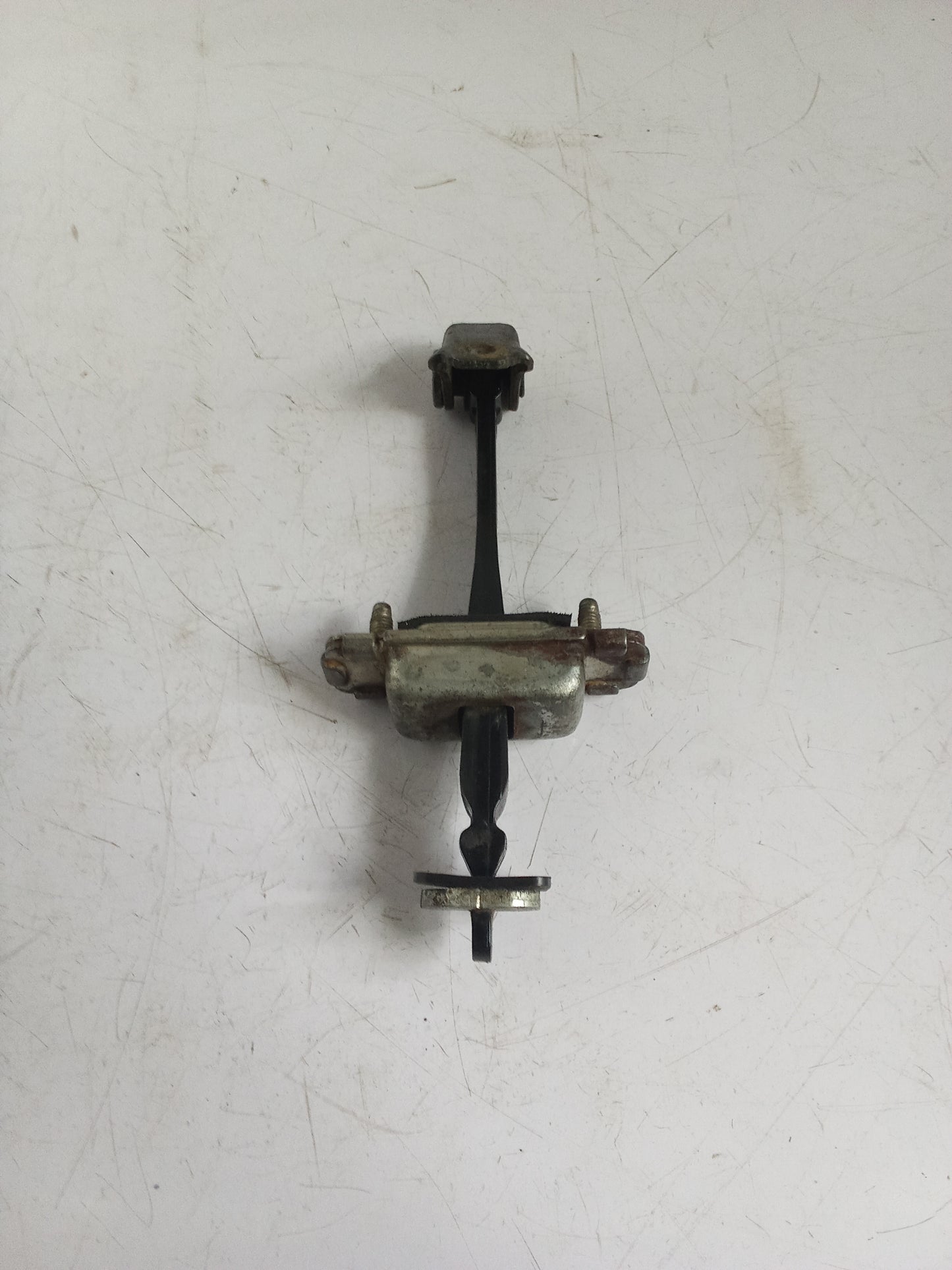 Door Hinge | Chevrolet Spin