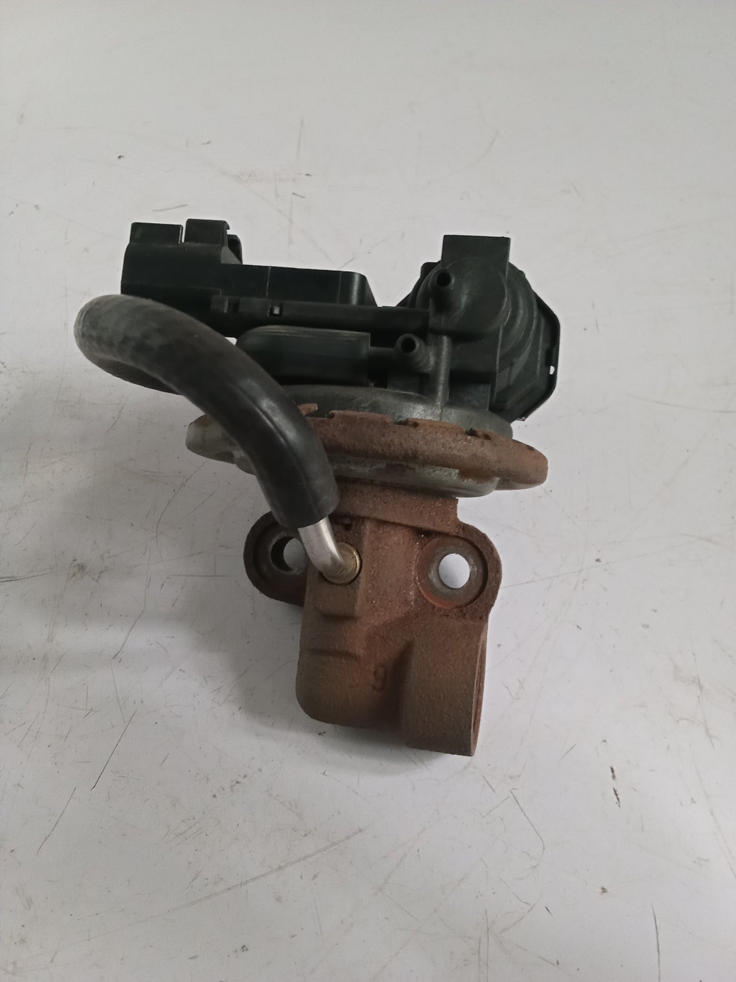 EGR VALVE | Ford Explorer 2005