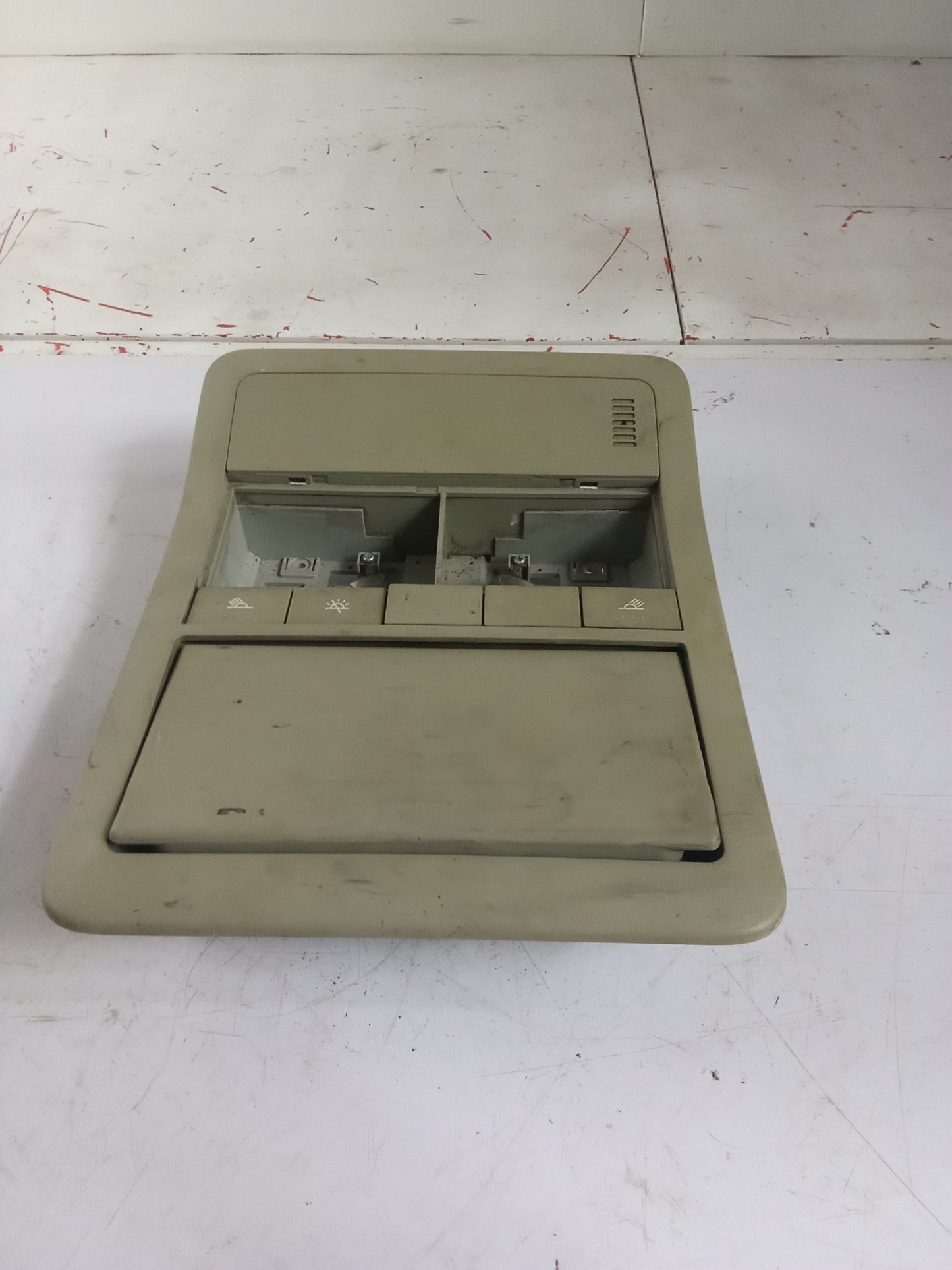 Overhead Console | Chevrolet Captiva