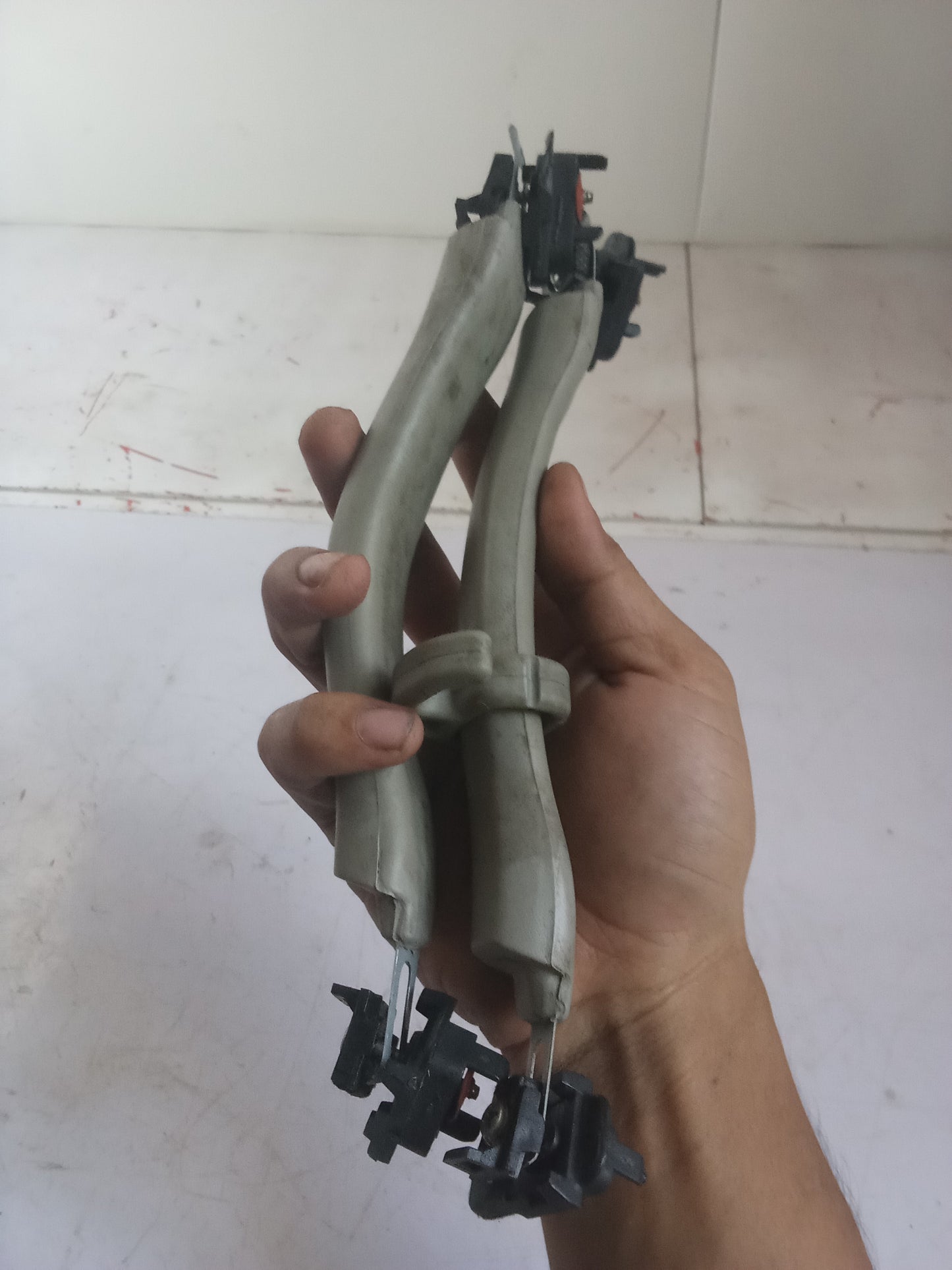 L|R 2nd Row Seat Ceiling Handle | Hyundai Tucson Crdi