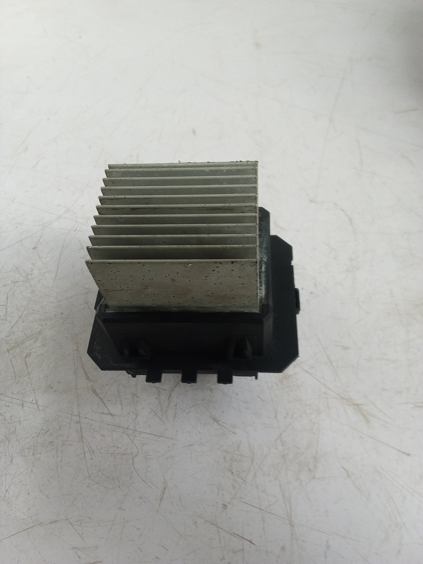 Resistor Block | Subaru Forester