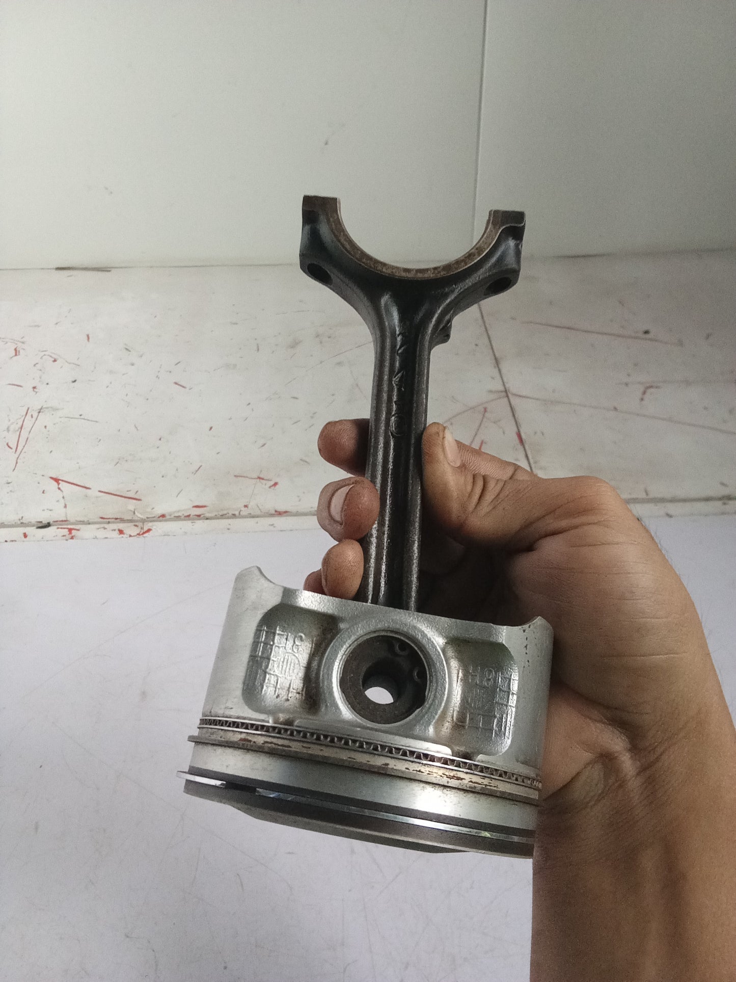 Piston | Connecting Rod | Nissan X Trail