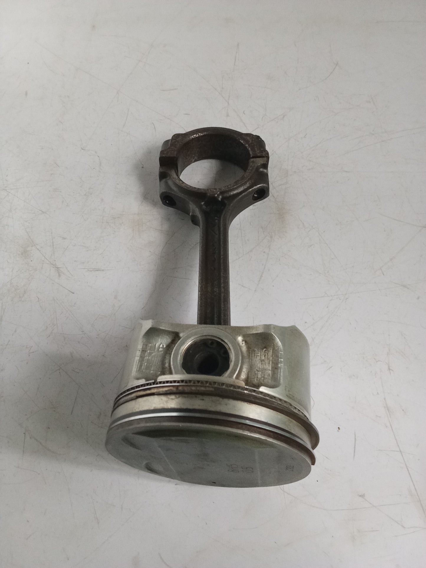 Piston | Connecting Rod | Nissan X Trail