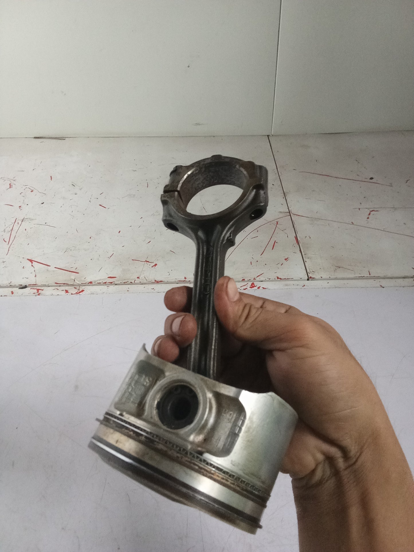 Piston | Connecting Rod | Nissan X Trail
