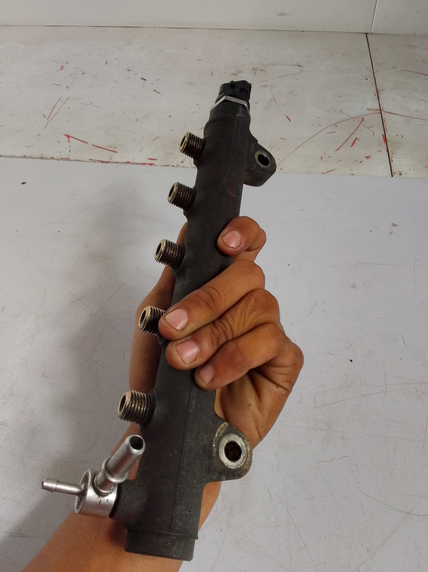 Fuel rail|Matrix