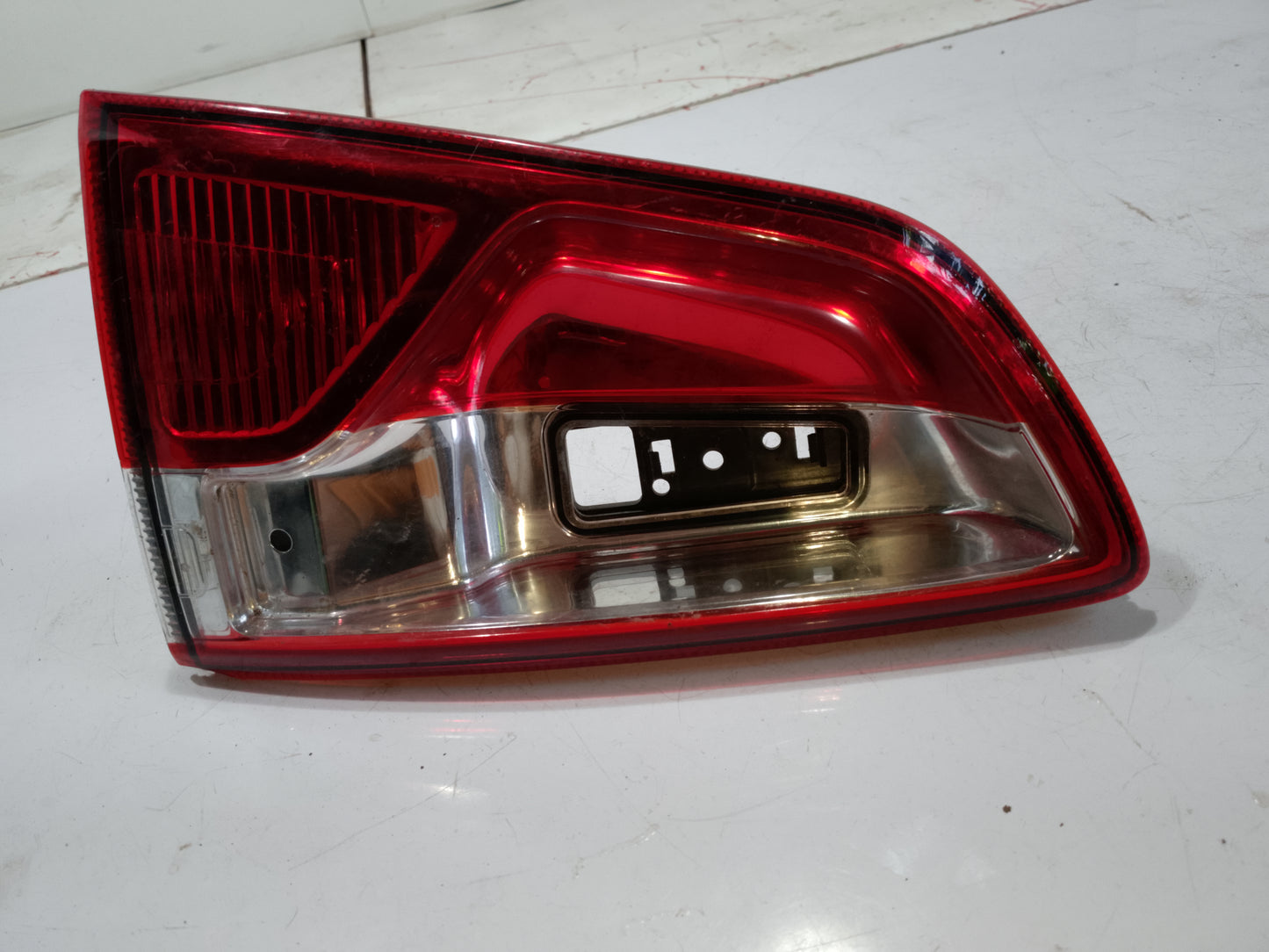 Garnish | Ford Ecosport